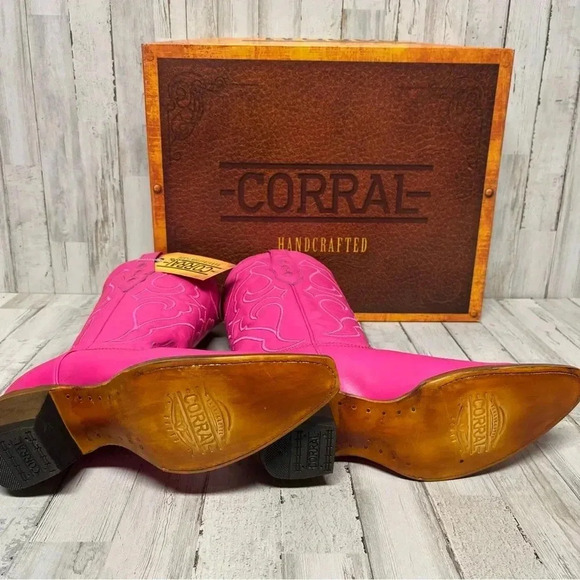 Z5138 Corral Hot Pink Embroidered Snip Toe Western Boot Size 9 New In Box - Picture 8 of 11